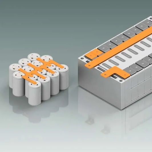 Schematic of a battery pack with water‑cooled thermal management system—demonstrating connector heat mitigation strategies, key for handling high‑power density in compact portable stations.