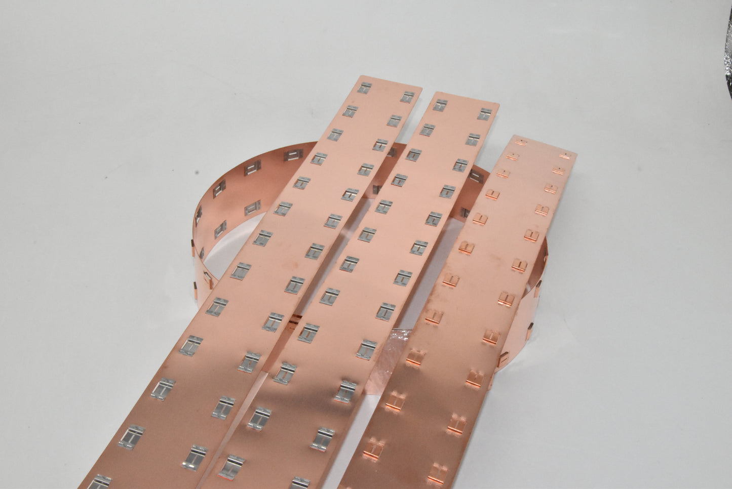 Wellgo Copper-Best-Selling High-Conductivity Custom 0.3mm Copper stripsr for 18650 Battery Cells