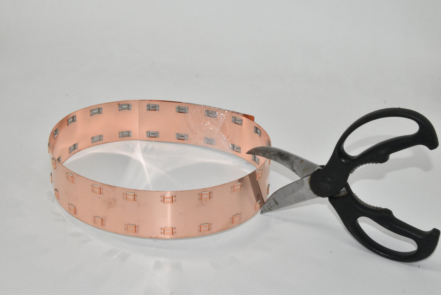 Wellgo Copper-Best-Selling High-Conductivity Custom 0.3mm Copper stripsr for 18650 Battery Cells